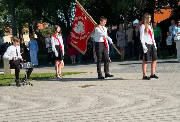Uroczyste rozpoczęcie roku szkolnego 2026/2027 – społeczność szkolna wita nowy etap