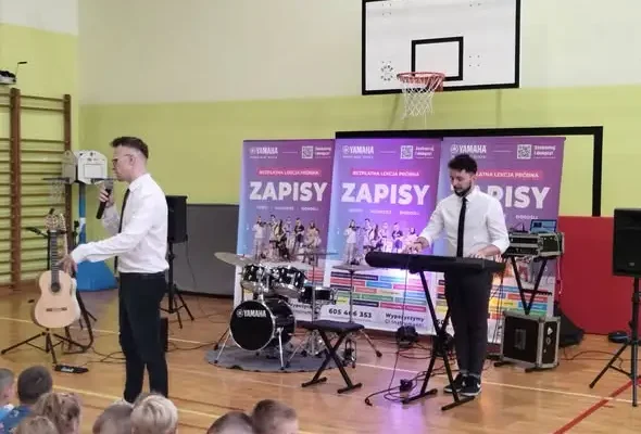 Muzyczna lekcja z Yamahą w szkole – uczniowie odkrywali świat dźwięków