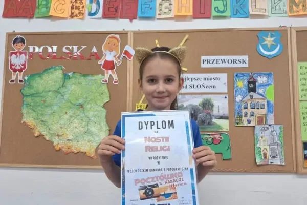Nastia Religa z Przeworska wyróżniona w wojewódzkim konkursie fotograficznym