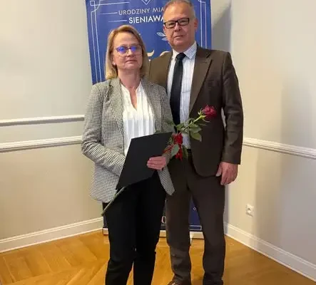 Dzień Edukacji Narodowej w Sieniawie: nagrody Burmistrza dla nauczycieli i dyrektorów