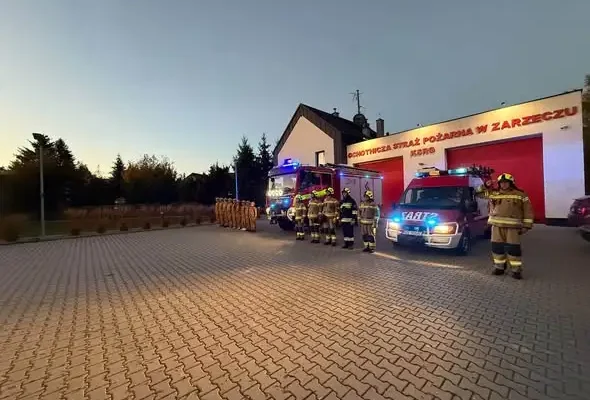 Strażacy z OSP Zarzecze oddali hołd poległym druhom z Niska