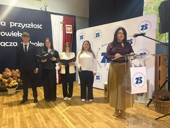 Ślubowanie pierwszoklasistów i Święto Szkoły w Zarzeczu