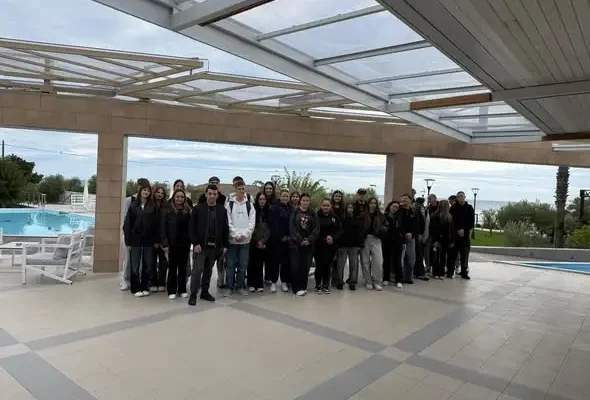 Uczniowie z Zarzecza rozpoczęli dwutygodniową mobilność Erasmus+ w Grecji